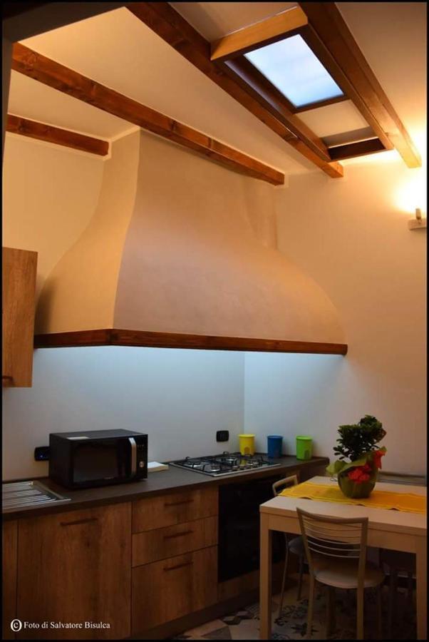 B&B Caravella Mezzojuso Exterior photo