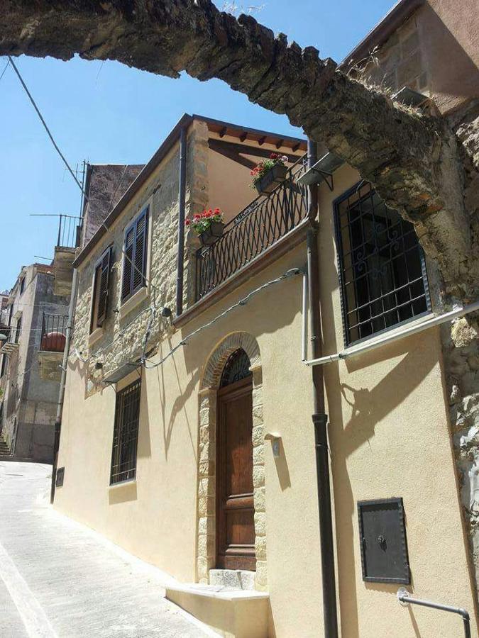 B&B Caravella Mezzojuso Exterior photo