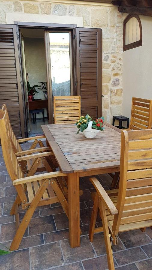 B&B Caravella Mezzojuso Exterior photo